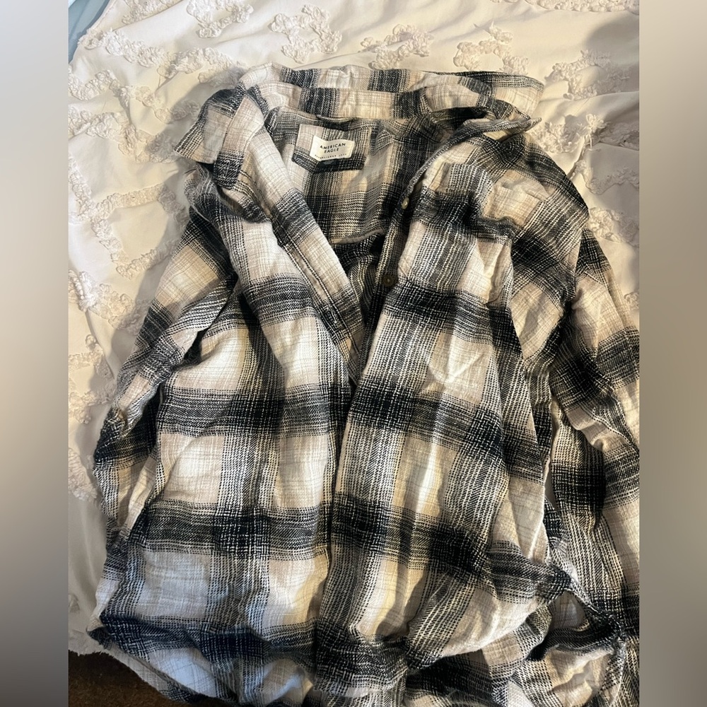 AMERICAN EAGLE FLANNEL TOP 🖤
